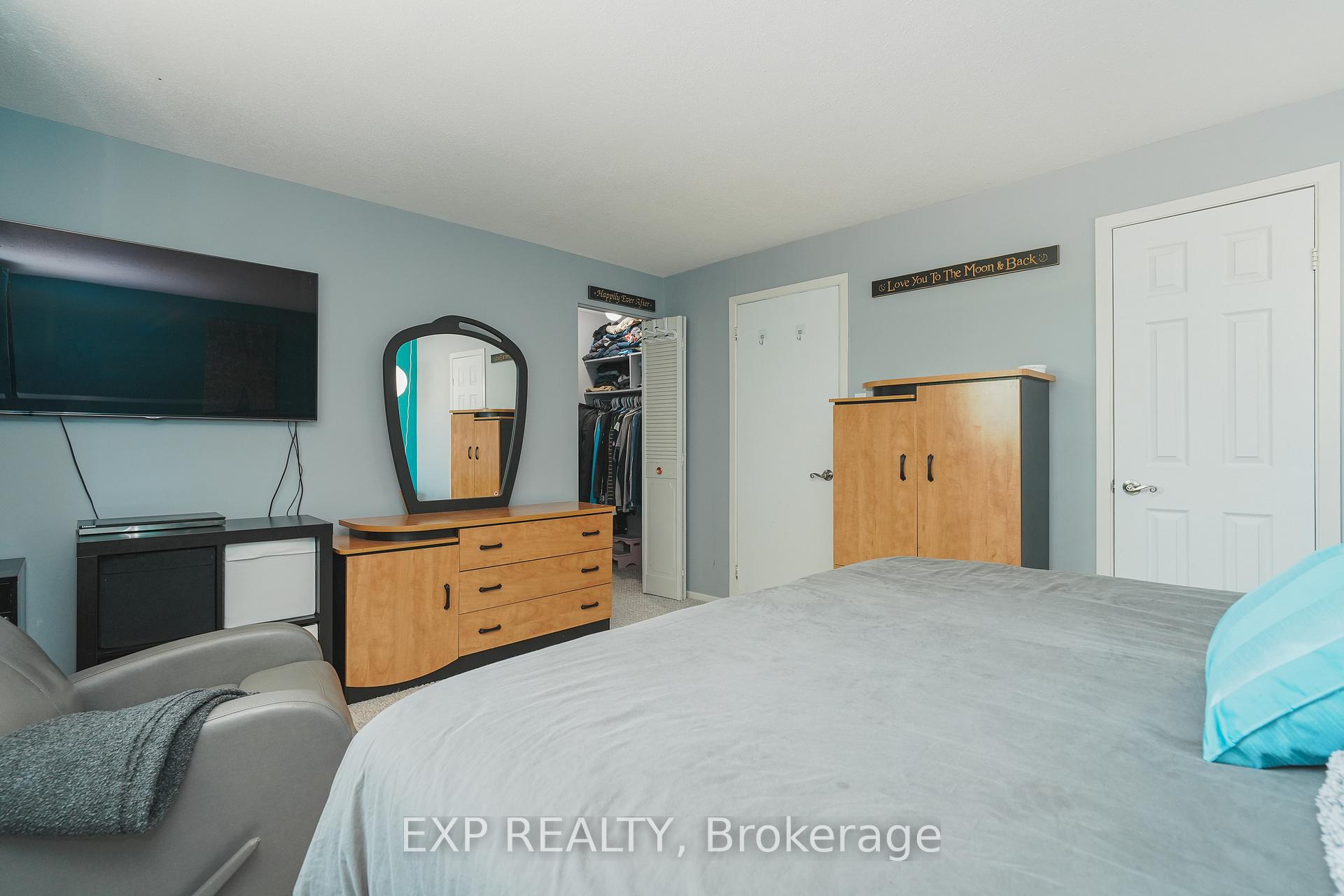 Photo 5 of 66 Malvern Drive, Ottawa, Barrhaven - Pheasant Run — HOMEH