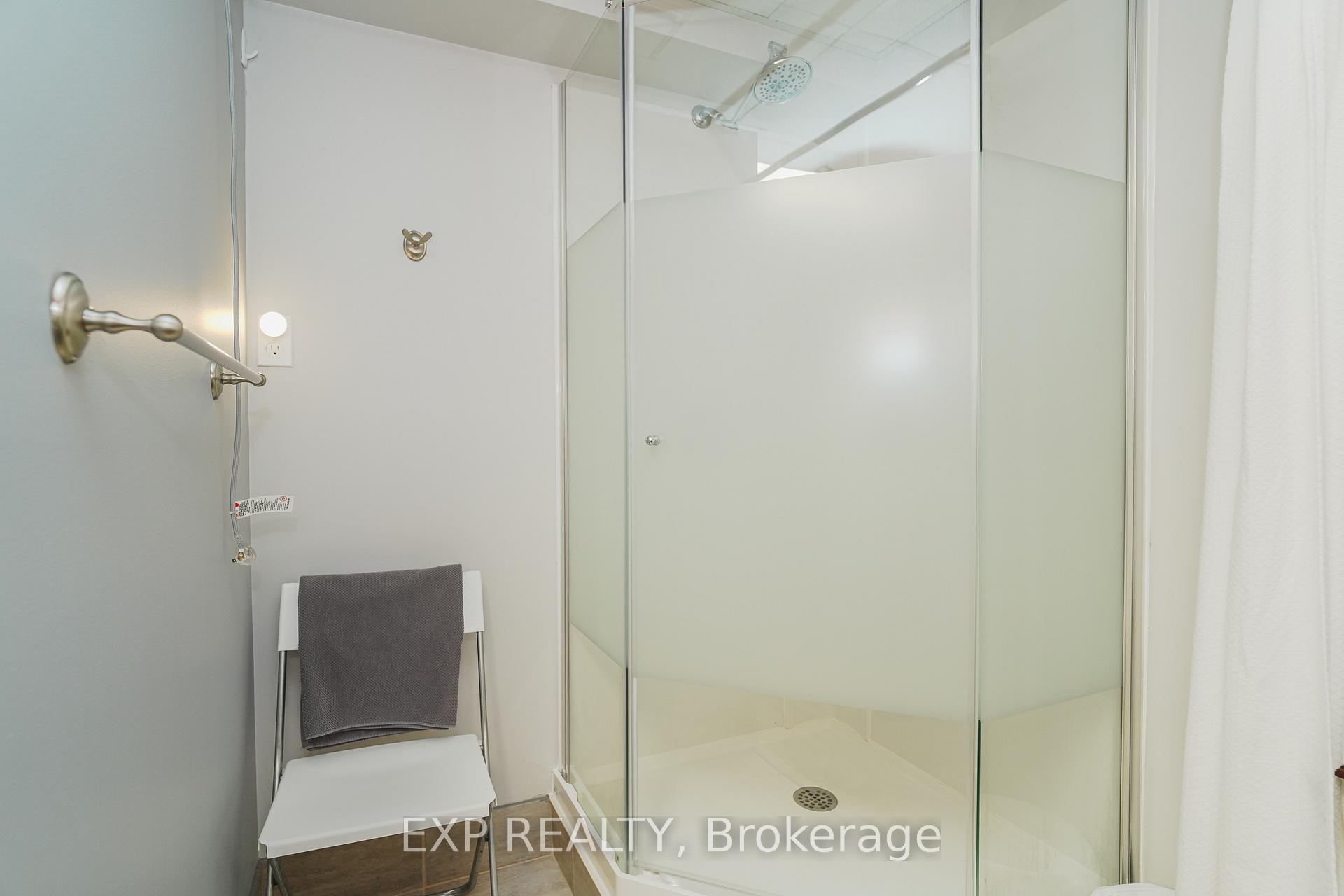 Photo 12 of 66 Malvern Drive, Ottawa, Barrhaven - Pheasant Run — HOMEH