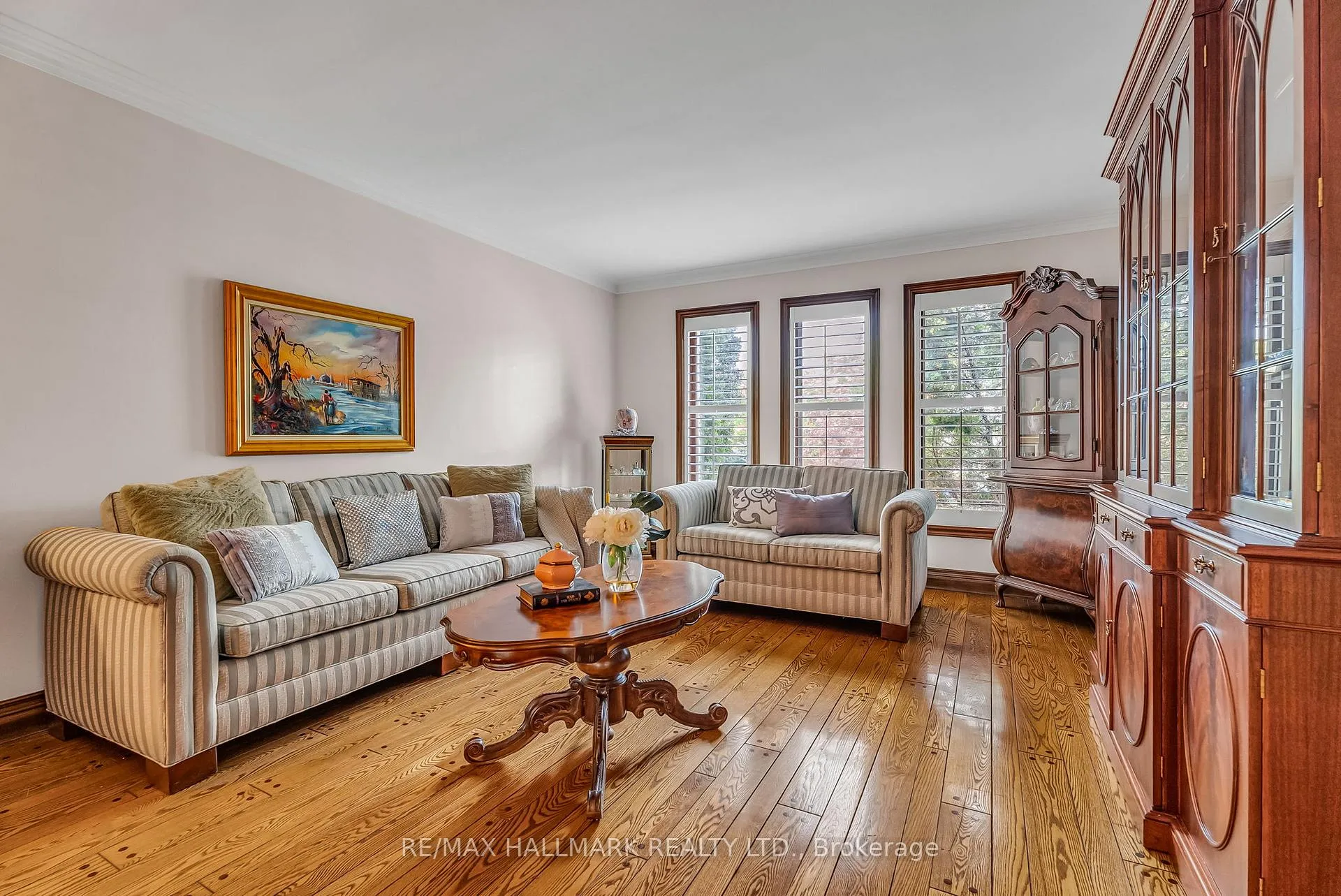 Photo 7 of 415 Wycliffe Avenue, Vaughan, Islington Woods — HOMEH