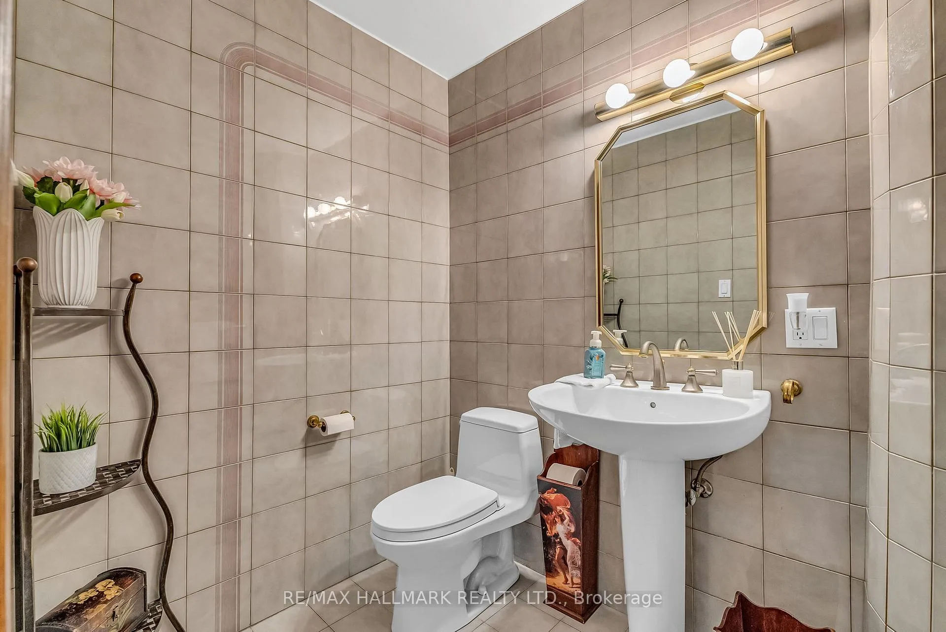 Photo 21 of 415 Wycliffe Avenue, Vaughan, Islington Woods — HOMEH