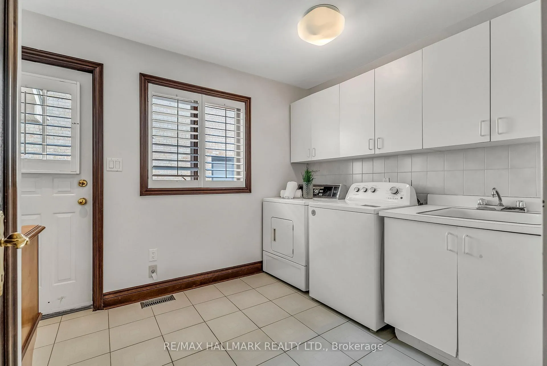 Photo 22 of 415 Wycliffe Avenue, Vaughan, Islington Woods — HOMEH