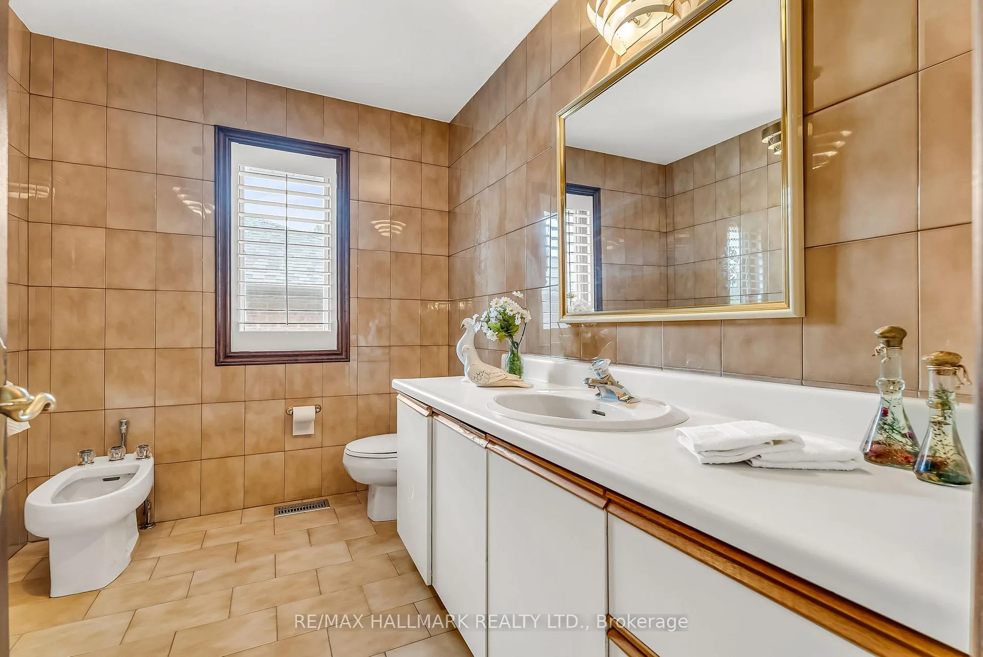 Photo 32 of 415 Wycliffe Avenue, Vaughan, Islington Woods — HOMEH