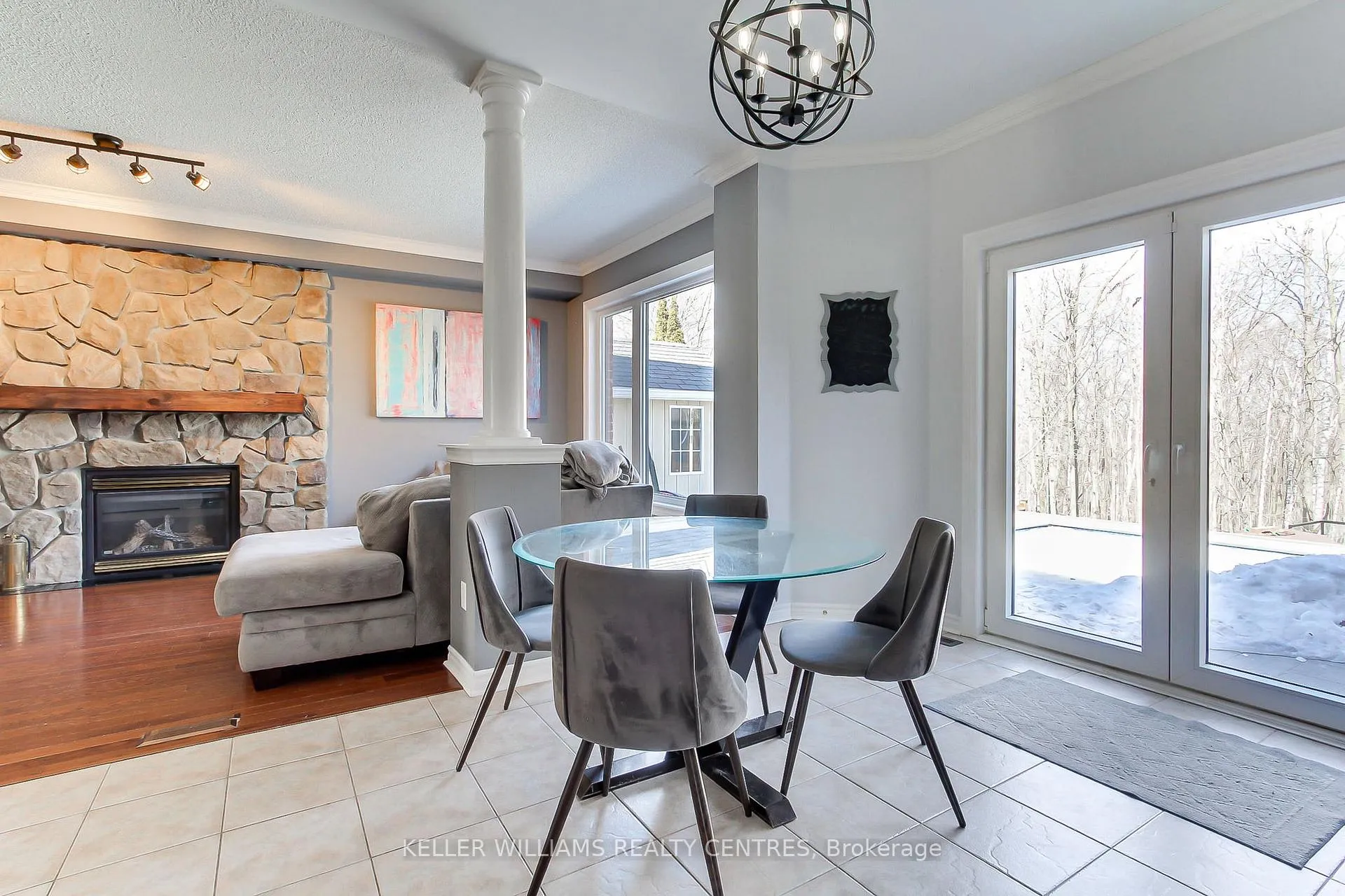 Photo 10 of 18 Oakside Court, Barrie, Ardagh — HOMEH