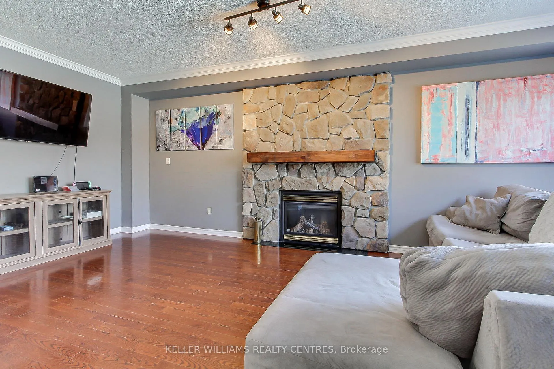 Photo 11 of 18 Oakside Court, Barrie, Ardagh — HOMEH