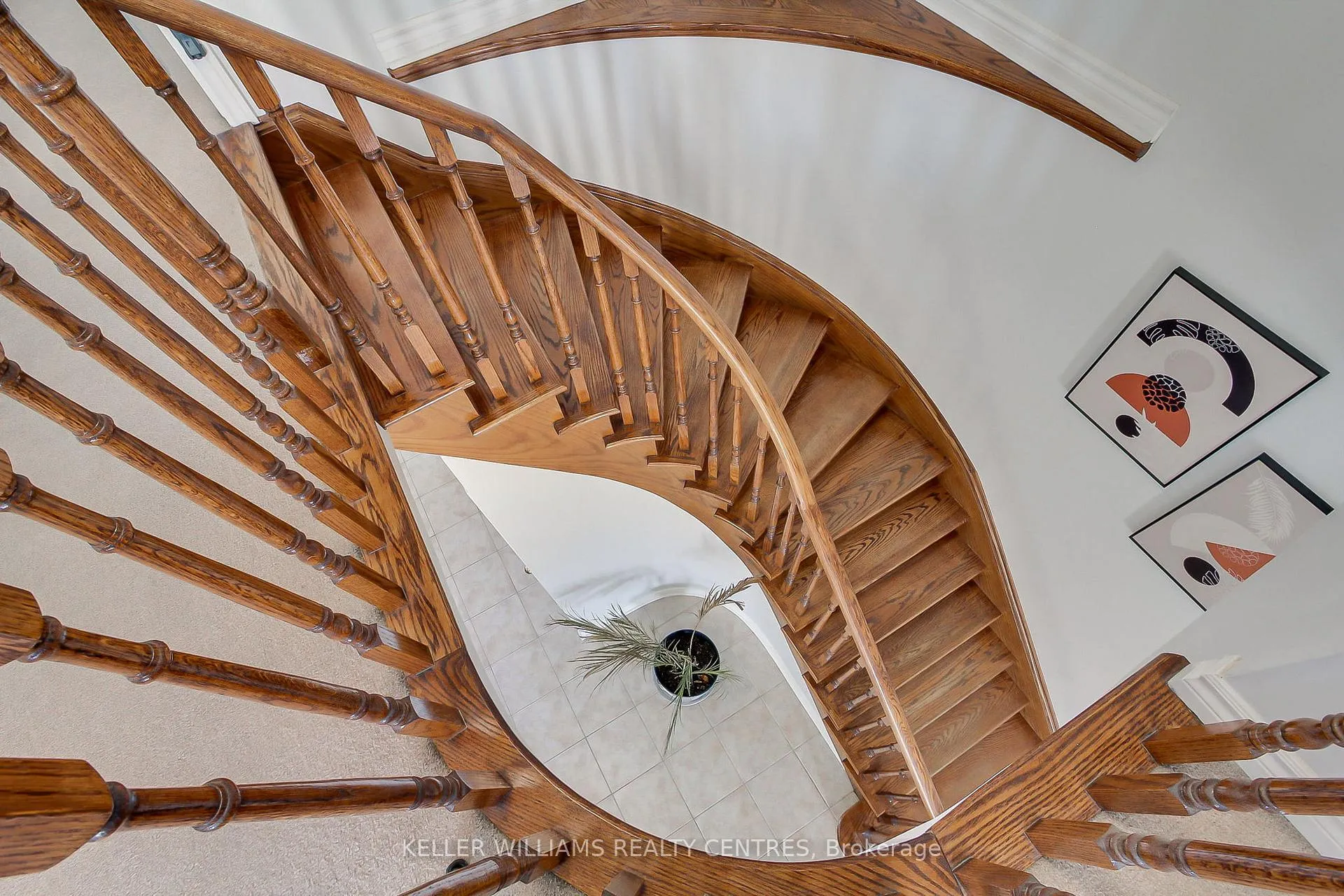 Photo 19 of 18 Oakside Court, Barrie, Ardagh — HOMEH