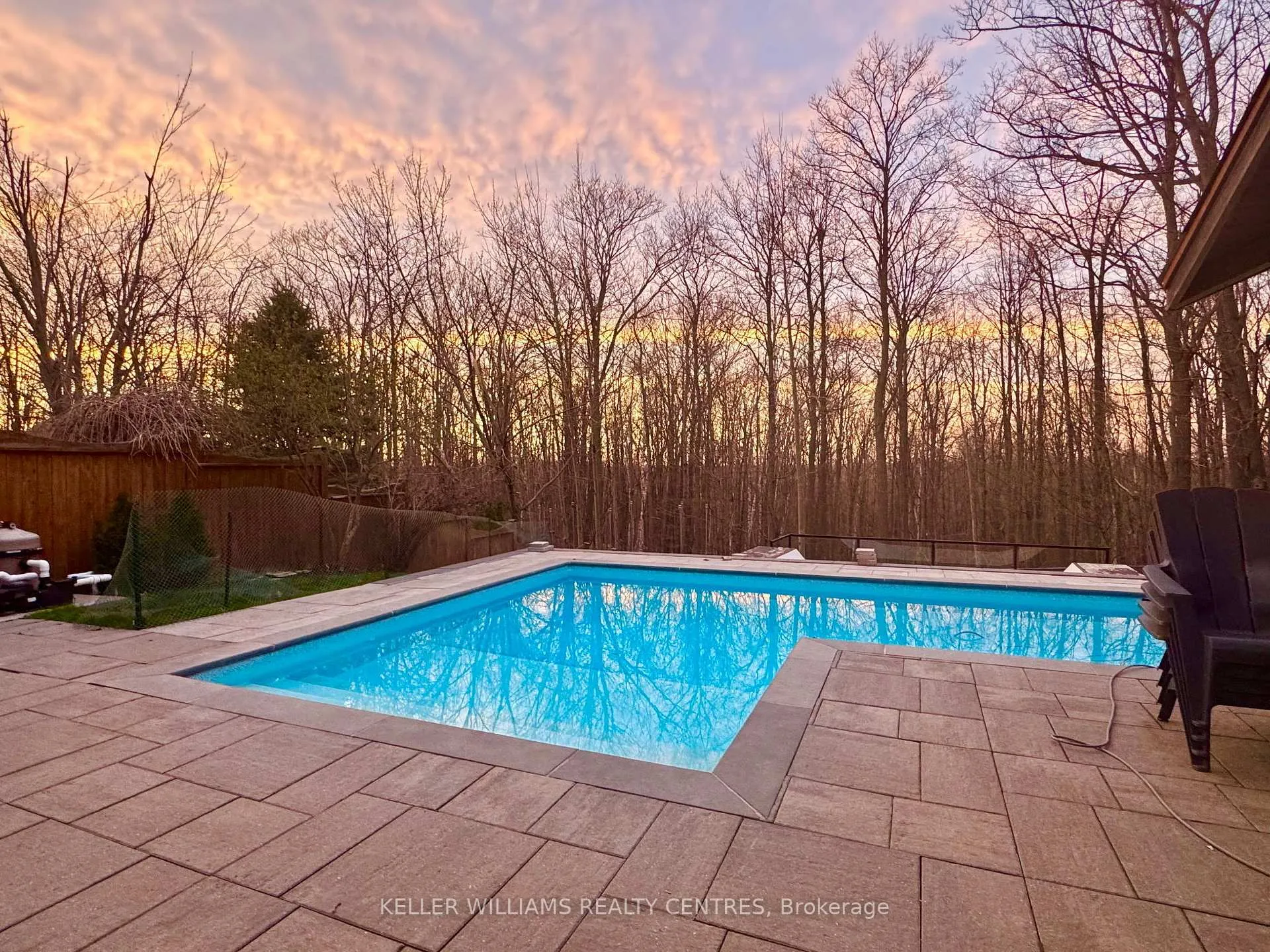 Photo 35 of 18 Oakside Court, Barrie, Ardagh — HOMEH