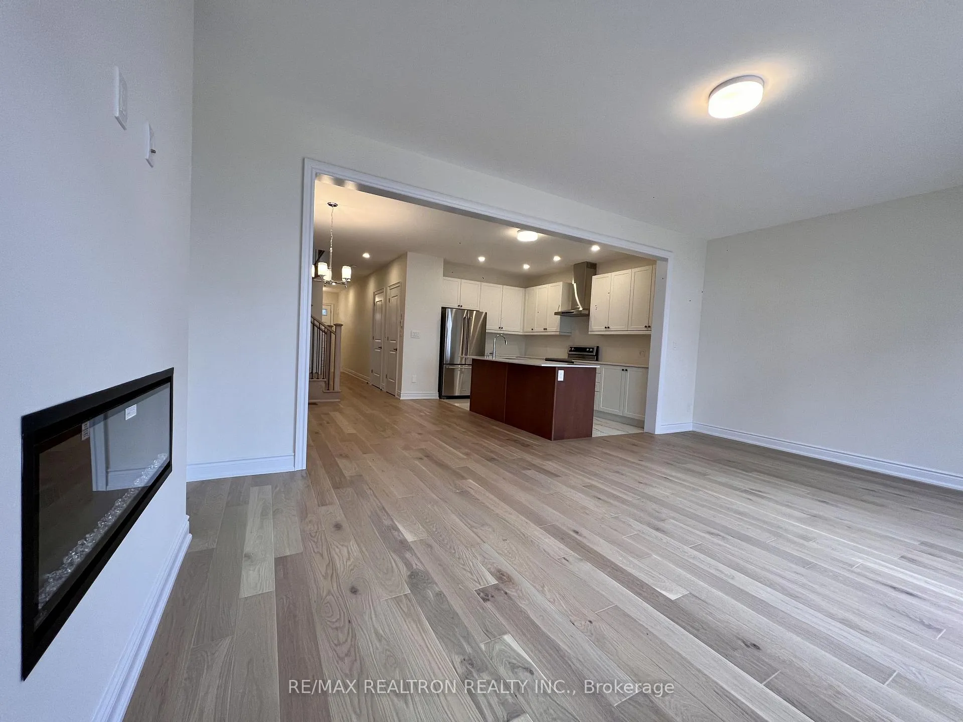 Photo 7 of 99 Bearberry Road, Springwater, Midhurst — HOMEH