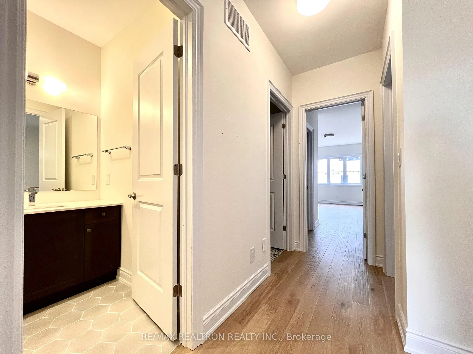 Photo 17 of 99 Bearberry Road, Springwater, Midhurst — HOMEH