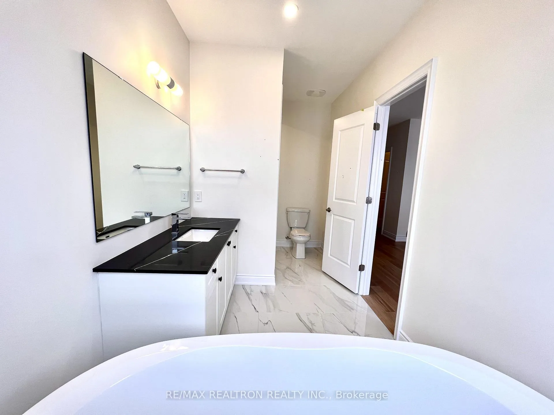 Photo 30 of 99 Bearberry Road, Springwater, Midhurst — HOMEH