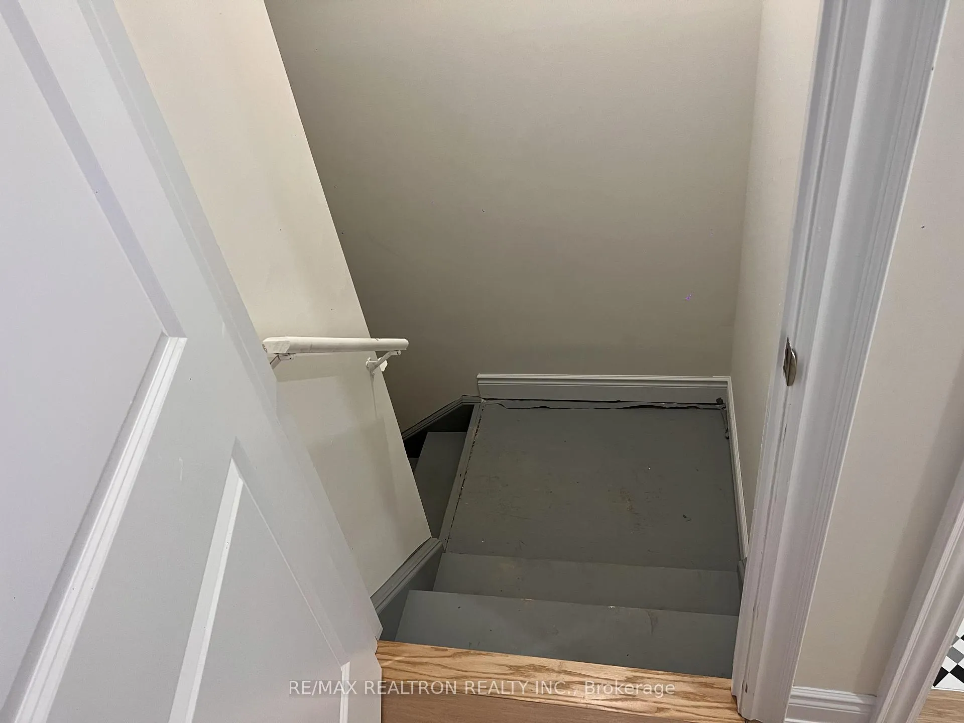 Photo 34 of 99 Bearberry Road, Springwater, Midhurst — HOMEH