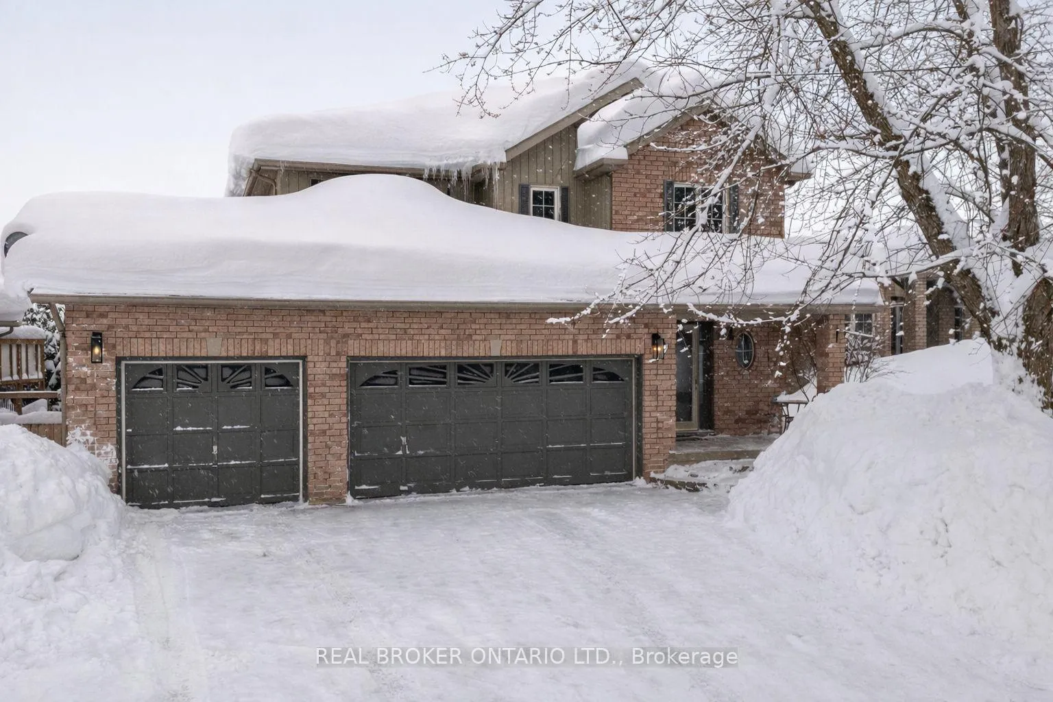 Front of 3173 Bass Lake Side Road E