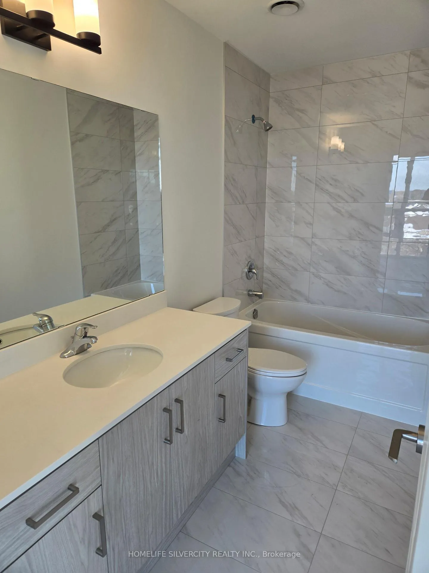 Photo 14 of Unit 509, 461 Green Road, Hamilton, Lakeshore — HOMEH