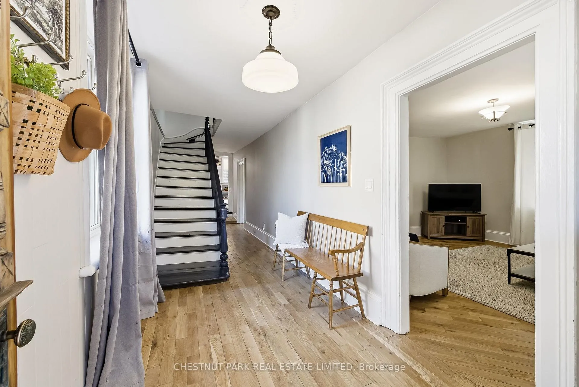 Photo 5 of 67 Main Street S, Uxbridge — HOMEH
