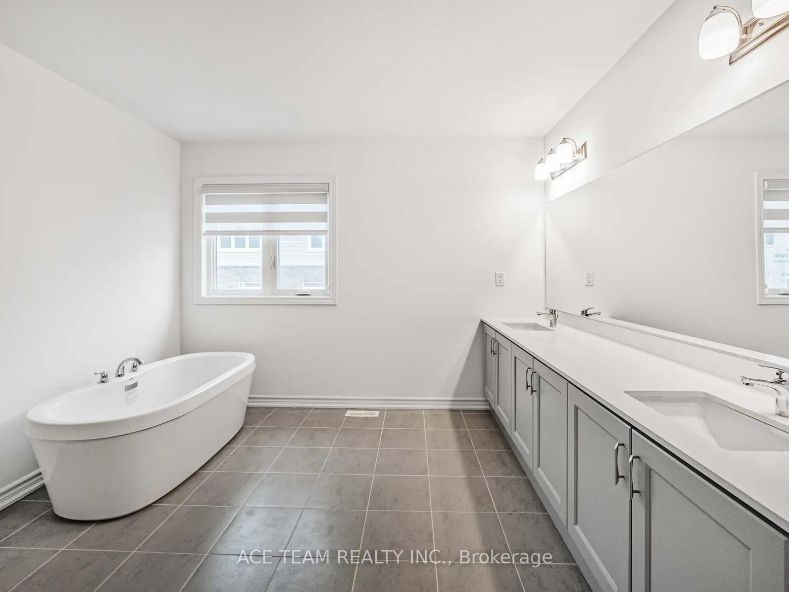 Photo 30 of 136 Molozzi Street, Erin — HOMEH