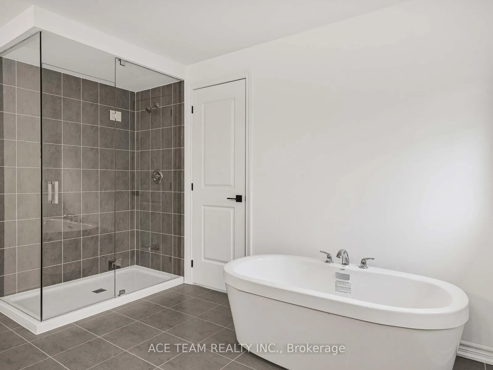 Photo 31 of 136 Molozzi Street, Erin — HOMEH