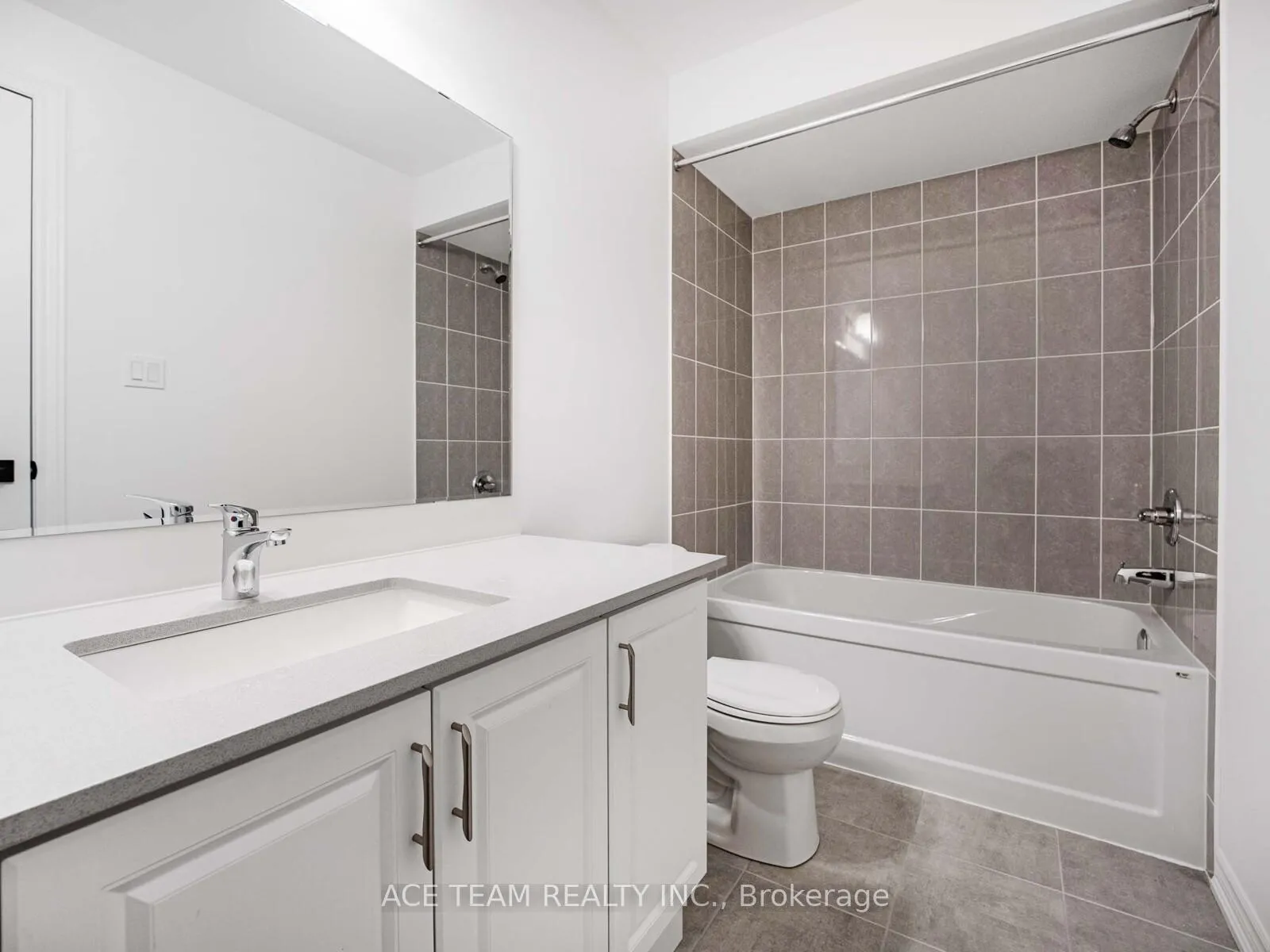 Photo 32 of 136 Molozzi Street, Erin — HOMEH