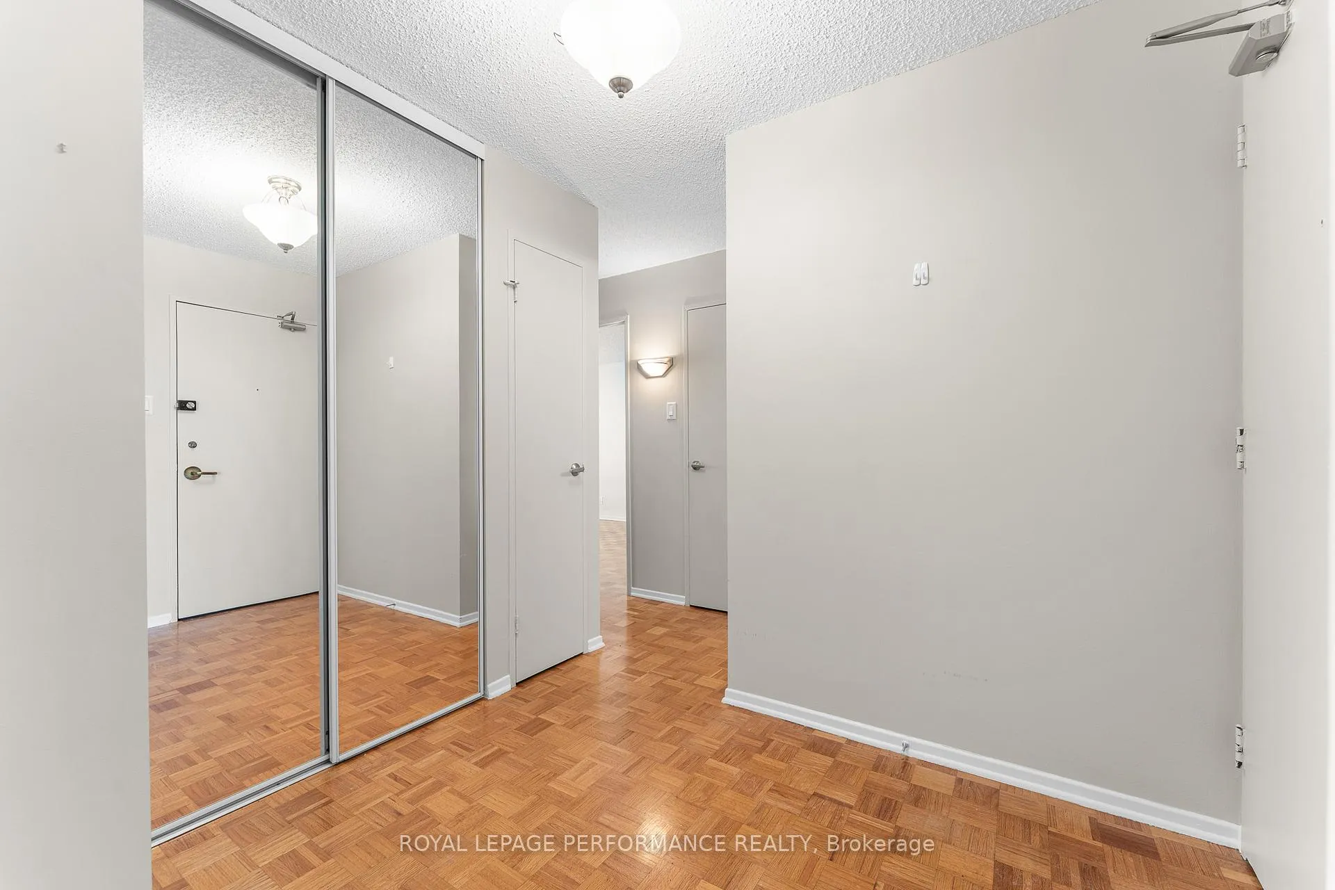 Photo 6 of Unit 502, 2625 Regina Street, Ottawa, Britannia — HOMEH