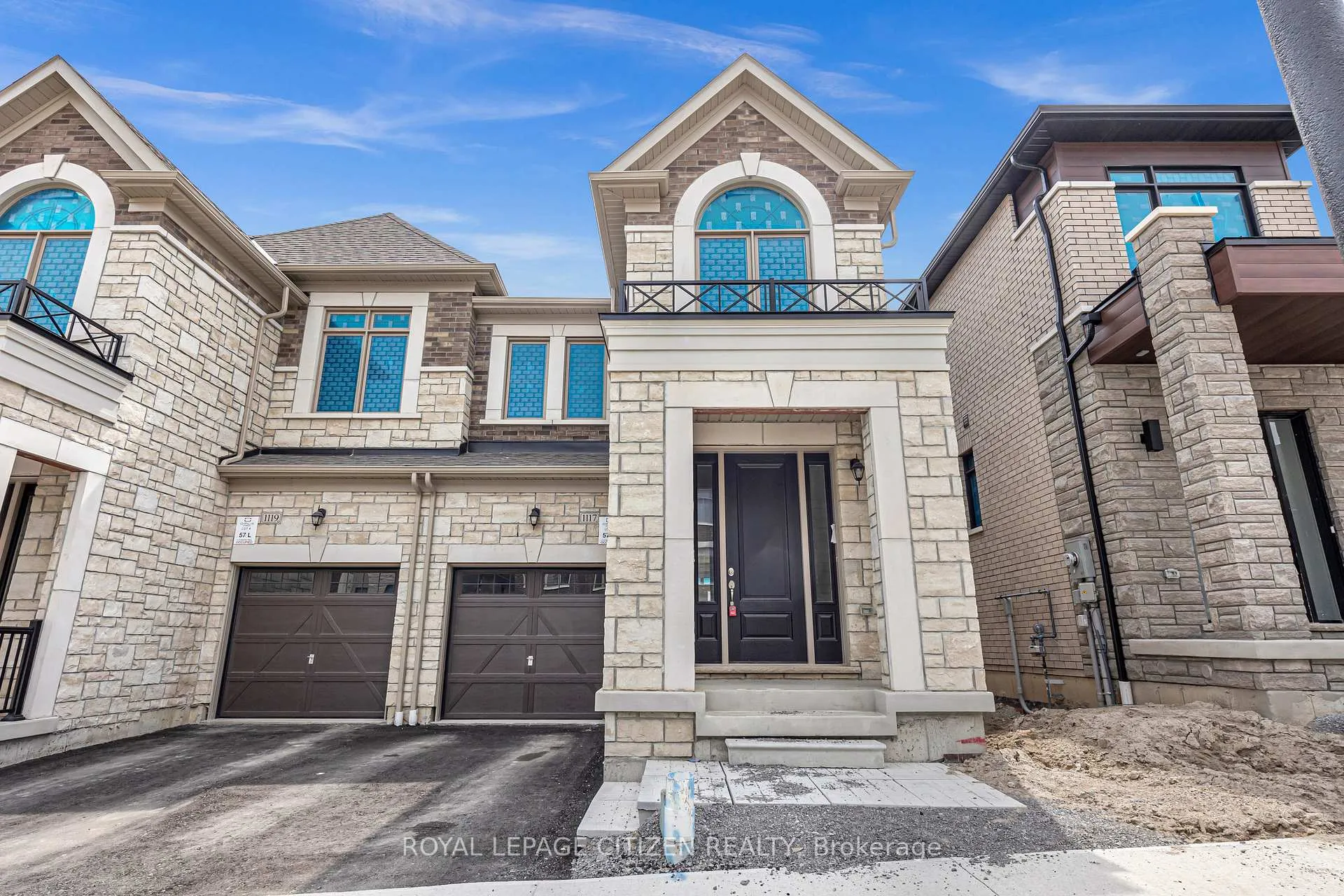 Photo 2 of 1117 Pisces Trail, Pickering, Rural Pickering — HOMEH