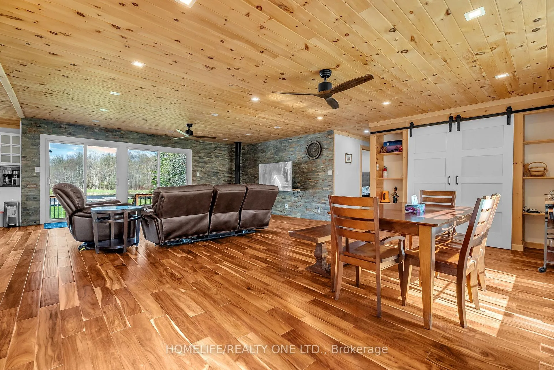 Photo 16 of 4055 Glen Cedar Drive, Ramara, Rural Ramara — HOMEH