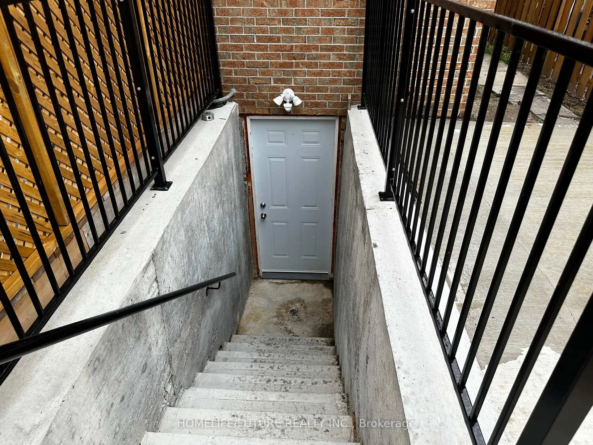 Photo of Unit Basment, 426 Wycliffe Avenue