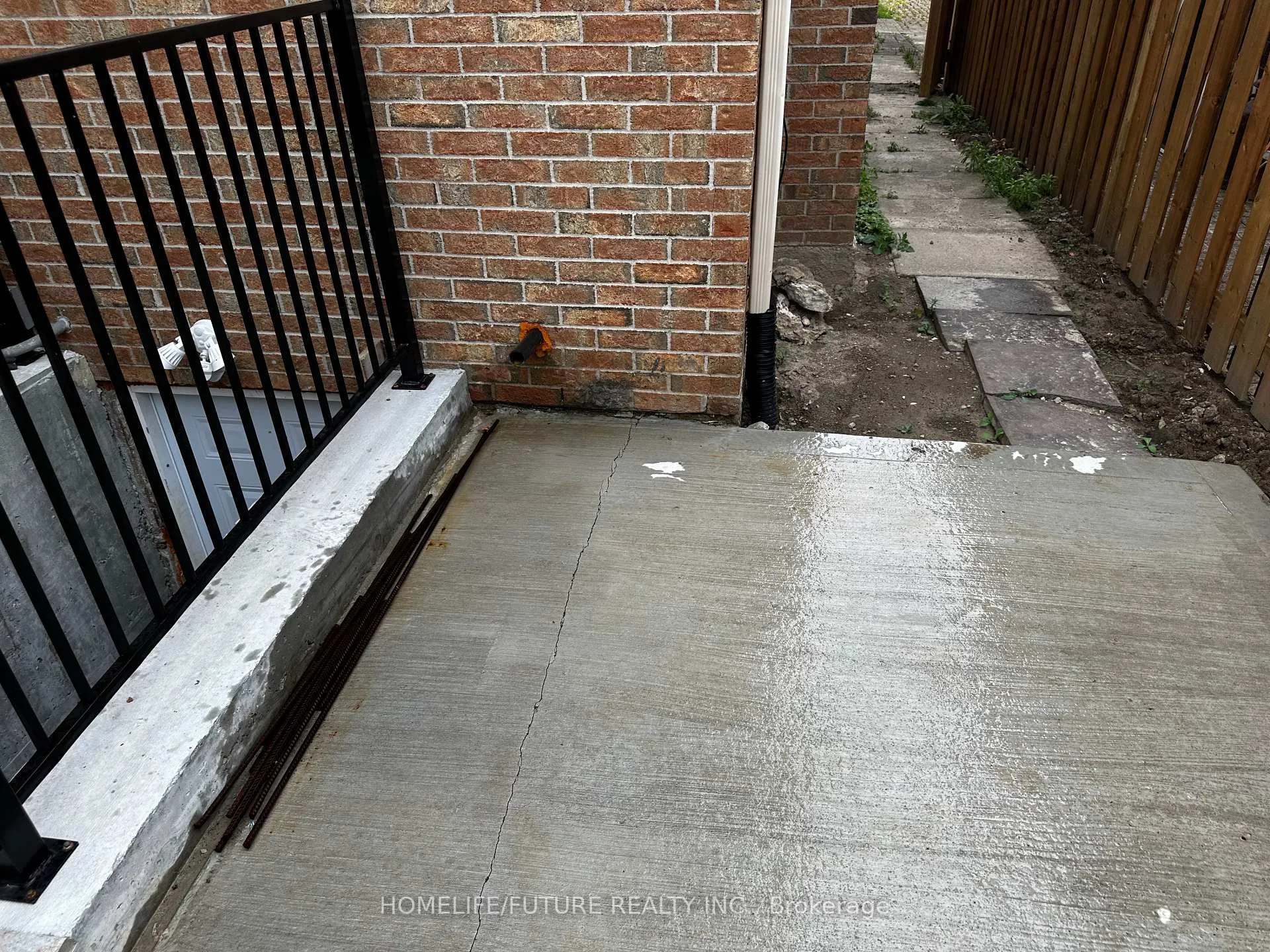 Photo 3 of Unit Basment, 426 Wycliffe Avenue, Vaughan, Islington Woods — HOMEH
