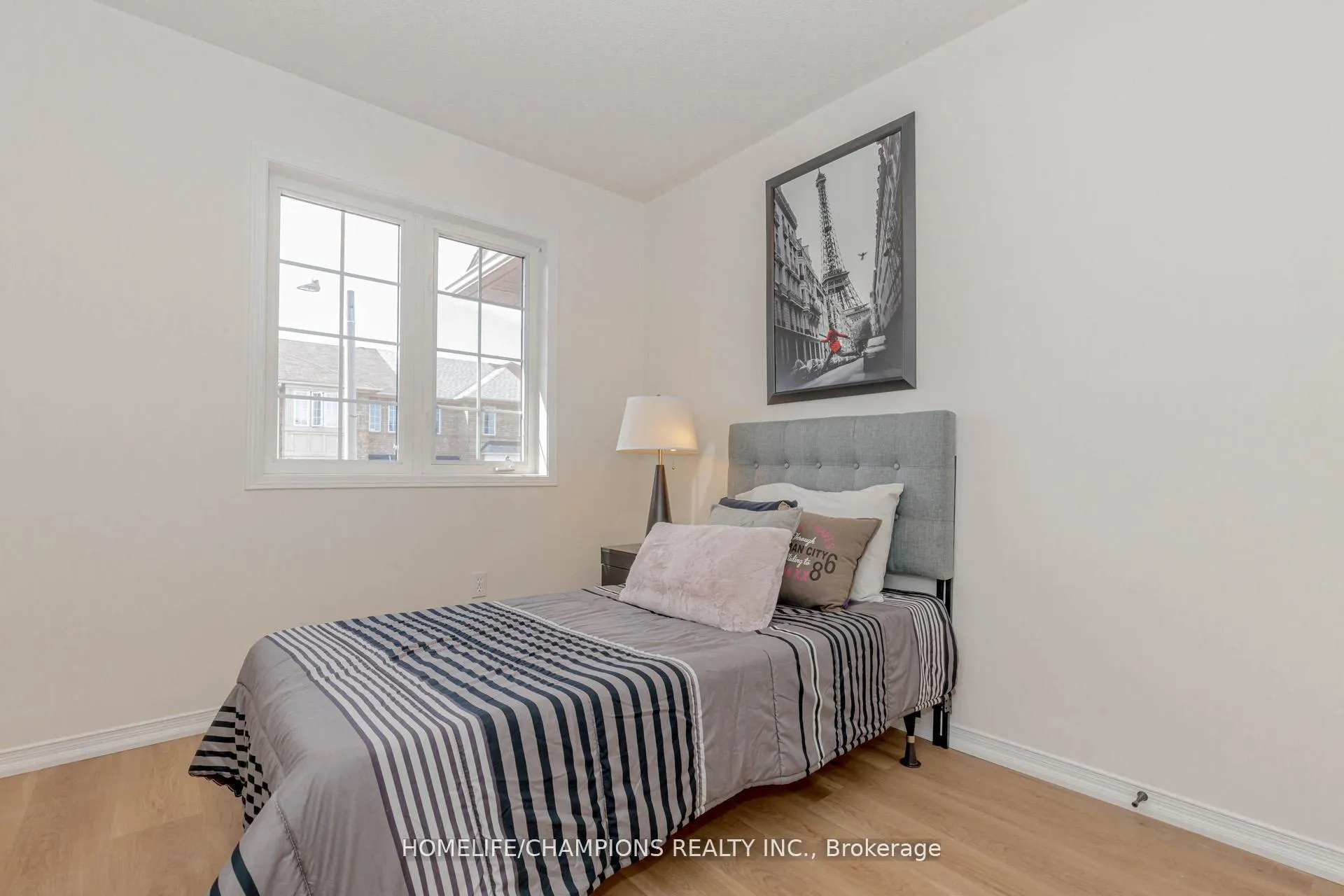 Photo 15 of 27 Tasker Crescent, Ajax, Central — HOMEH