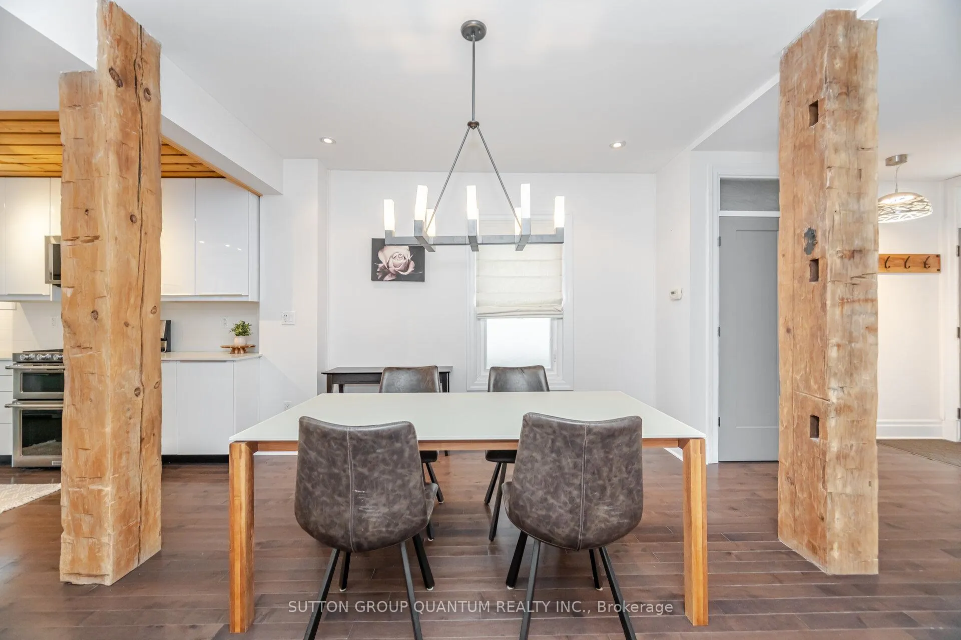 Photo 9 of 43 Woodbine Crescent E, Hamilton, Strathcona — HOMEH
