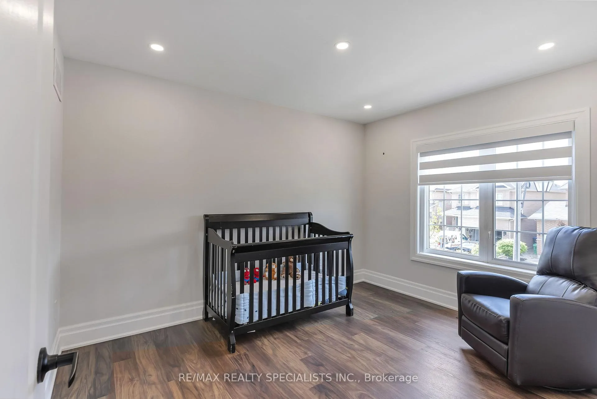 Photo 17 of 35 Ewart Street, Caledon, Bolton North — HOMEH