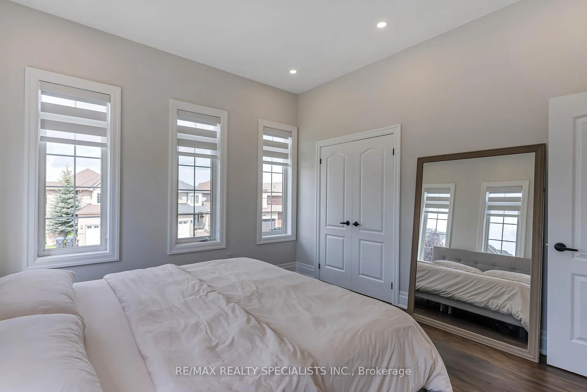 Photo 19 of 35 Ewart Street, Caledon, Bolton North — HOMEH