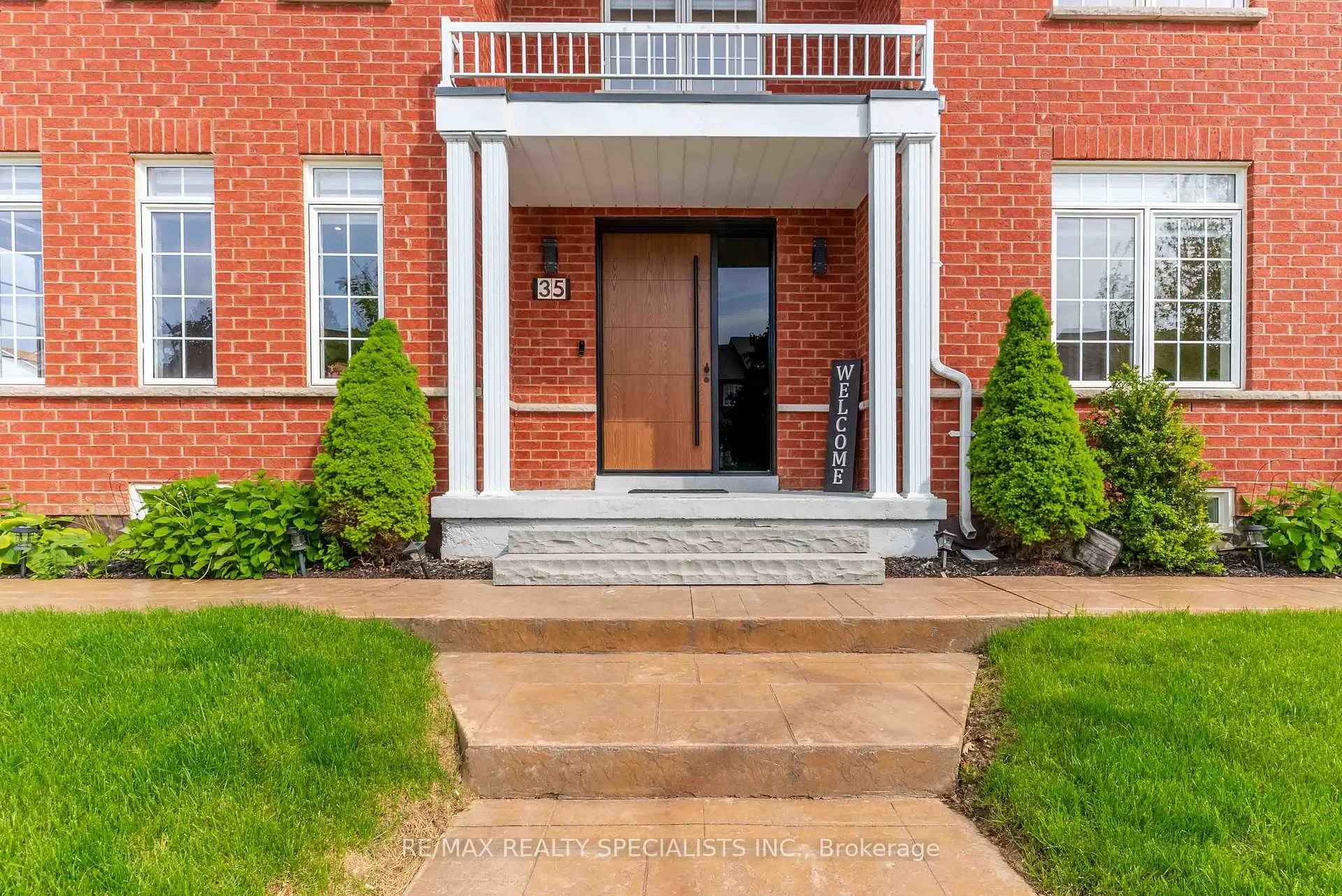 Photo 41 of 35 Ewart Street, Caledon, Bolton North — HOMEH