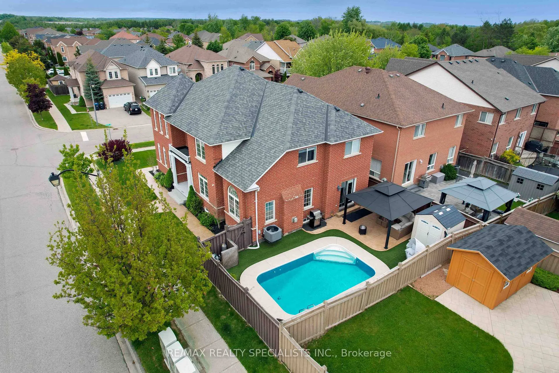 Photo 44 of 35 Ewart Street, Caledon, Bolton North — HOMEH