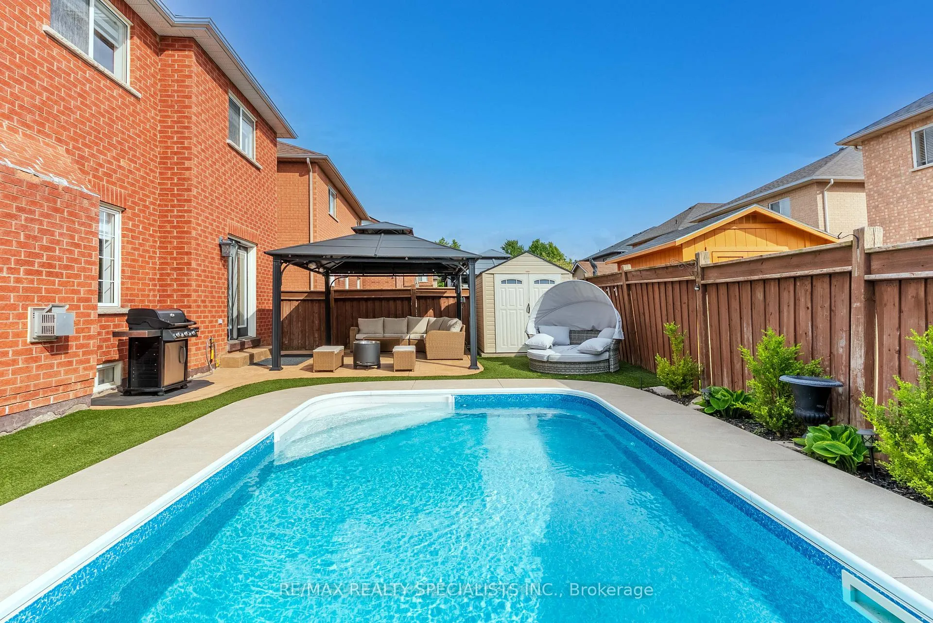 Photo 49 of 35 Ewart Street, Caledon, Bolton North — HOMEH