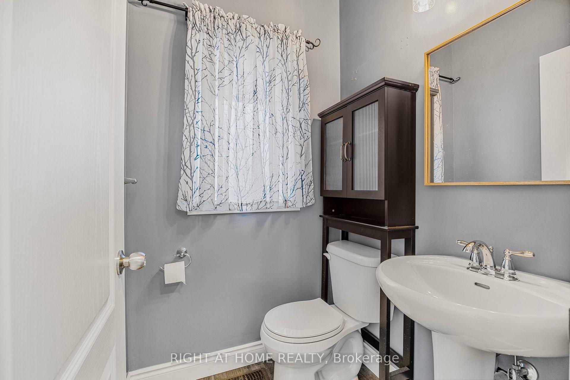 Photo 4 of 53 Decarolis Crescent, Essa, Angus — HOMEH