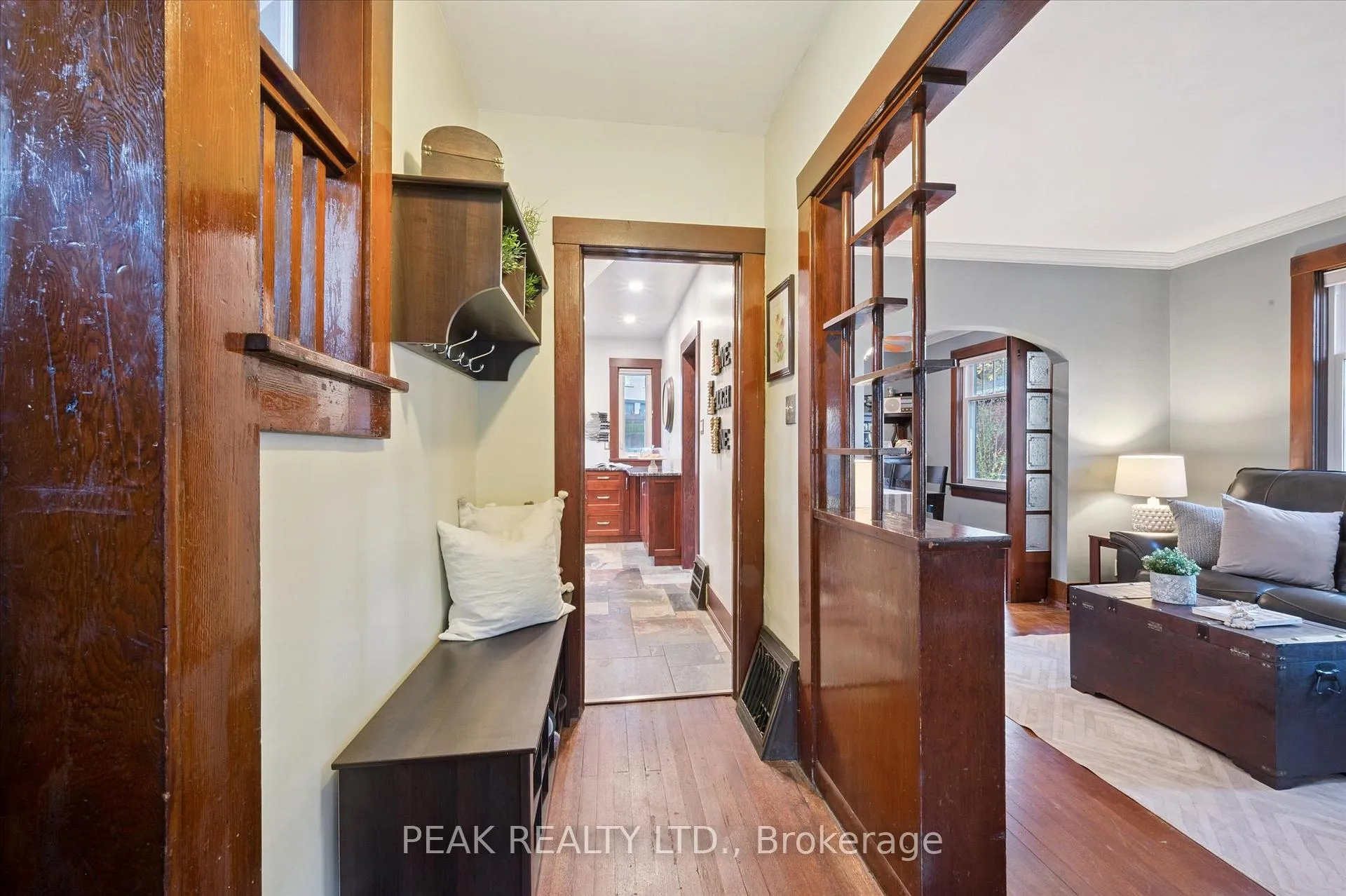 Photo 5 of 482 Wellington Street N, Kitchener — HOMEH