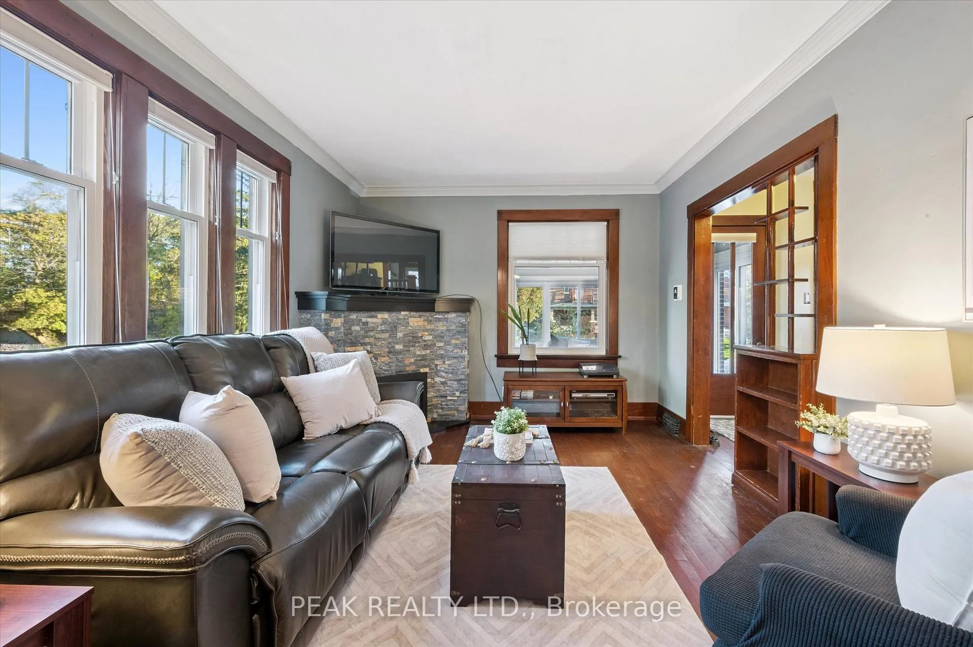 Photo 7 of 482 Wellington Street N, Kitchener — HOMEH