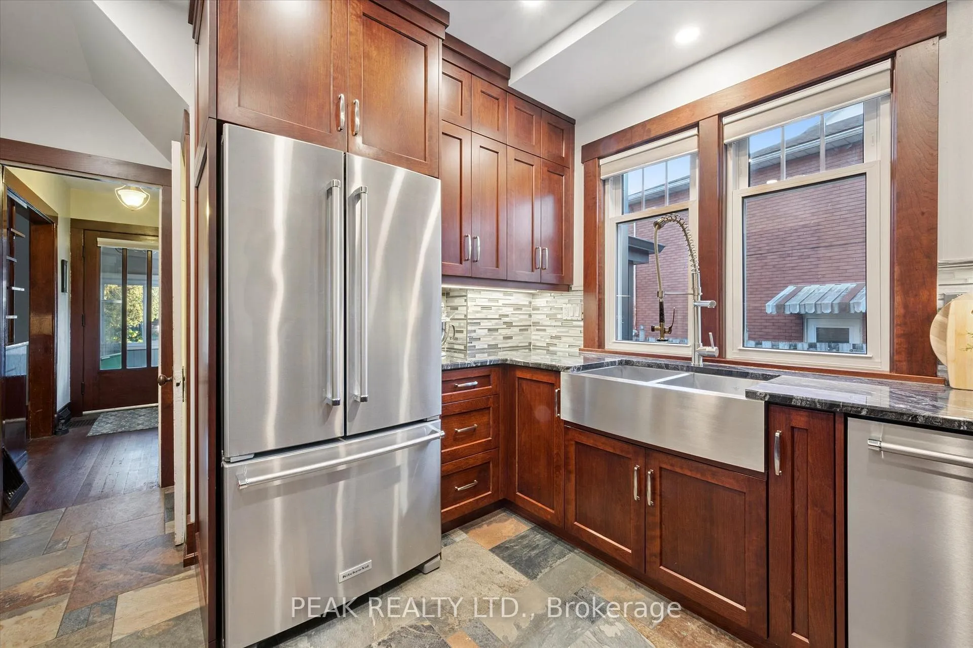 Photo 12 of 482 Wellington Street N, Kitchener — HOMEH