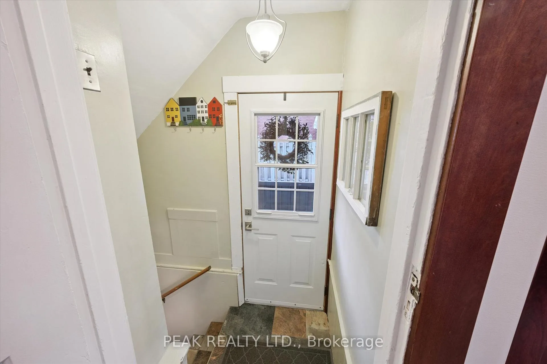 Photo 24 of 482 Wellington Street N, Kitchener — HOMEH