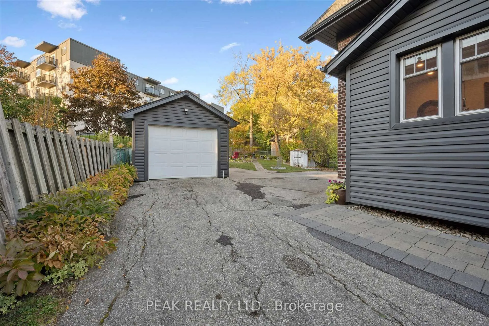 Photo 26 of 482 Wellington Street N, Kitchener — HOMEH