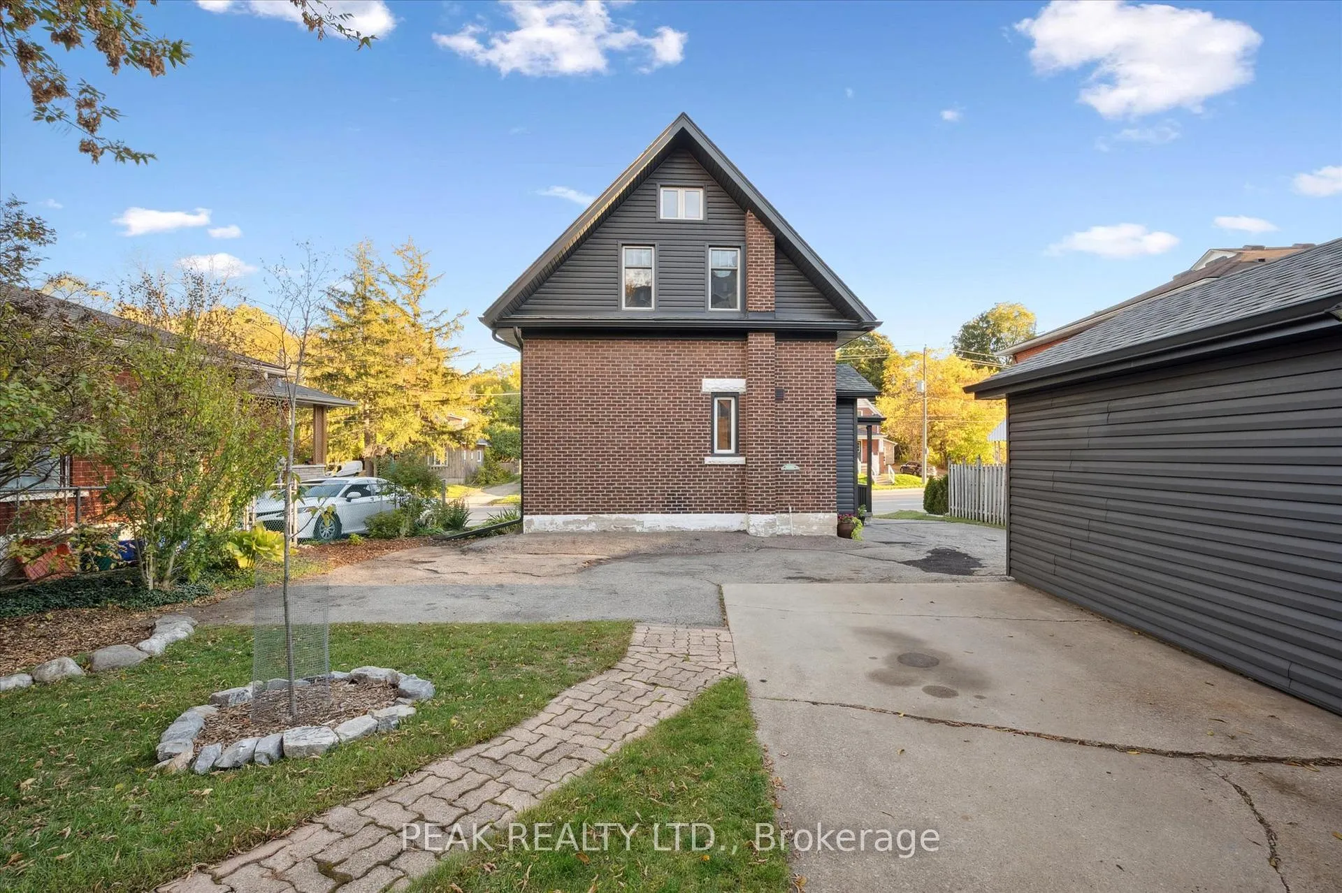Photo 32 of 482 Wellington Street N, Kitchener — HOMEH