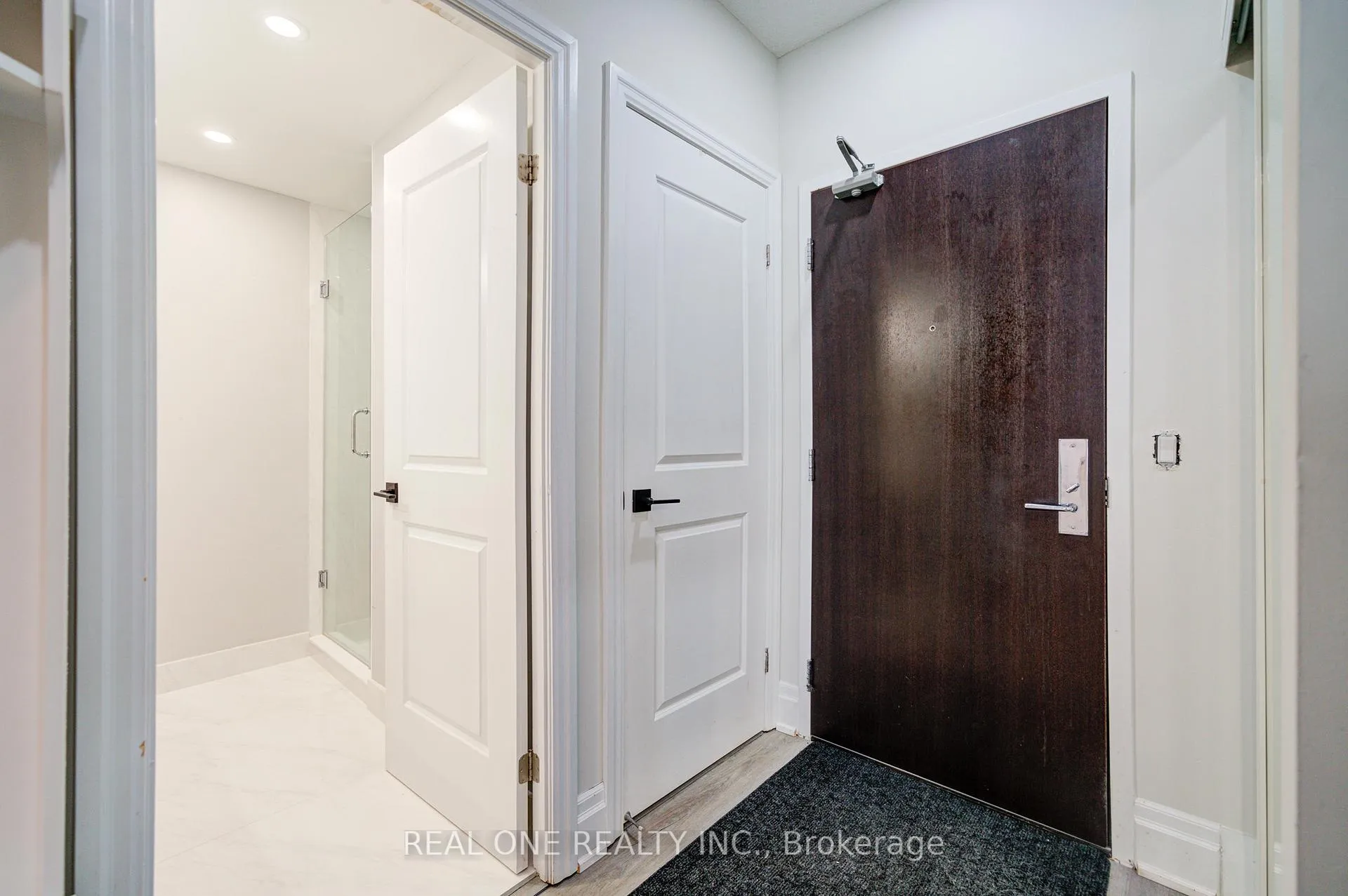 Photo 6 of Unit 107, 111 Upper Duke Crescent, Markham, Unionville — HOMEH