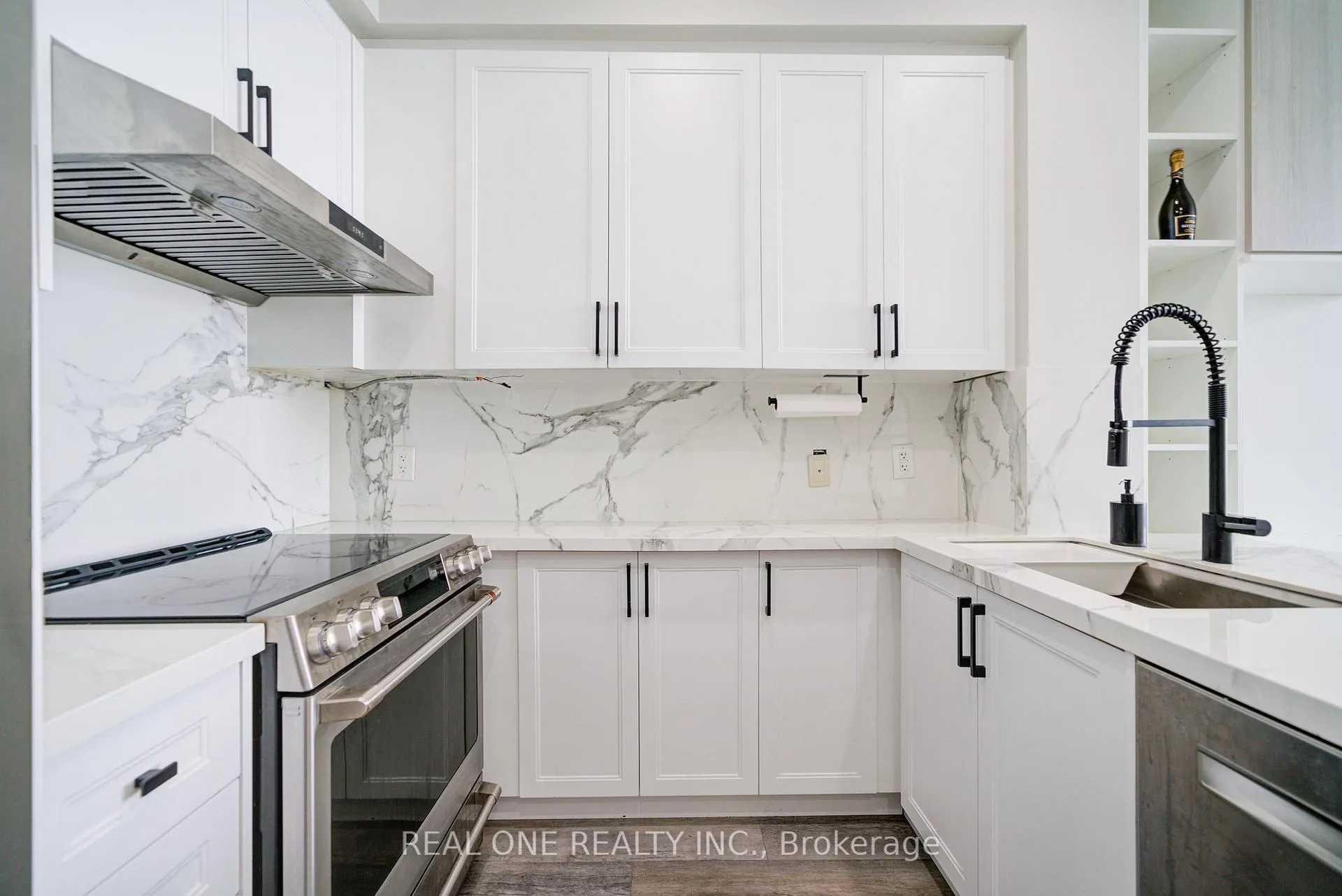 Photo 12 of Unit 107, 111 Upper Duke Crescent, Markham, Unionville — HOMEH