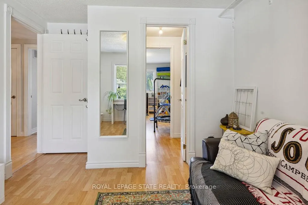 Photo 24 of 574 Tomahawk Crescent, Hamilton, Ancaster — HOMEH