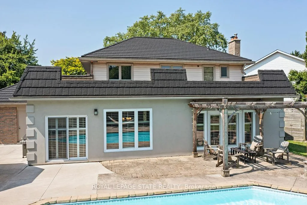 Photo 33 of 574 Tomahawk Crescent, Hamilton, Ancaster — HOMEH