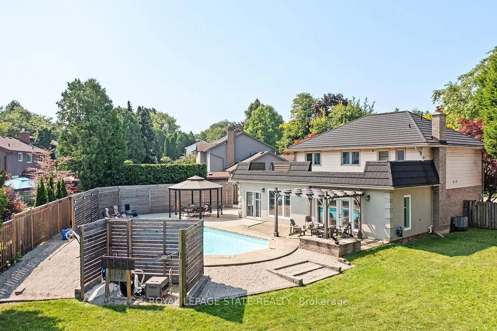 Photo 34 of 574 Tomahawk Crescent, Hamilton, Ancaster — HOMEH