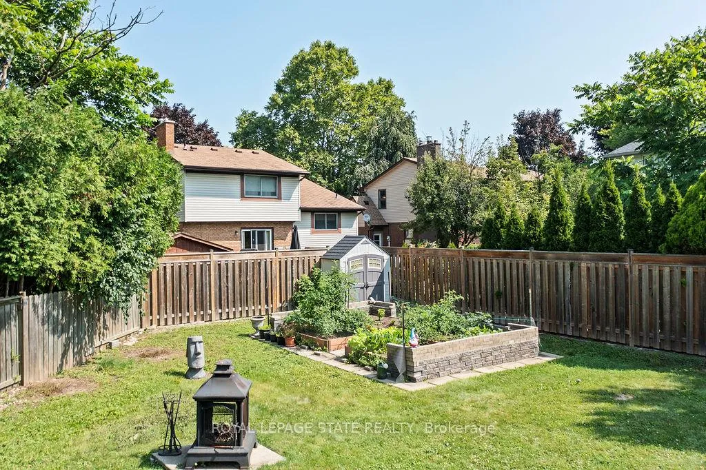 Photo 36 of 574 Tomahawk Crescent, Hamilton, Ancaster — HOMEH