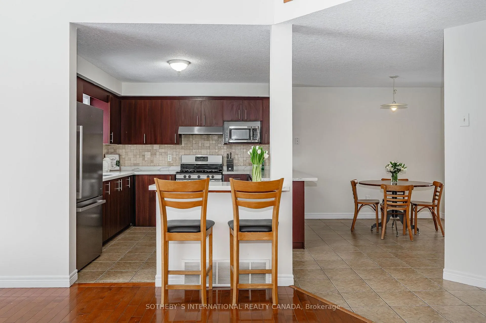Photo 9 of 218 Doon Mills Drive, Kitchener — HOMEH