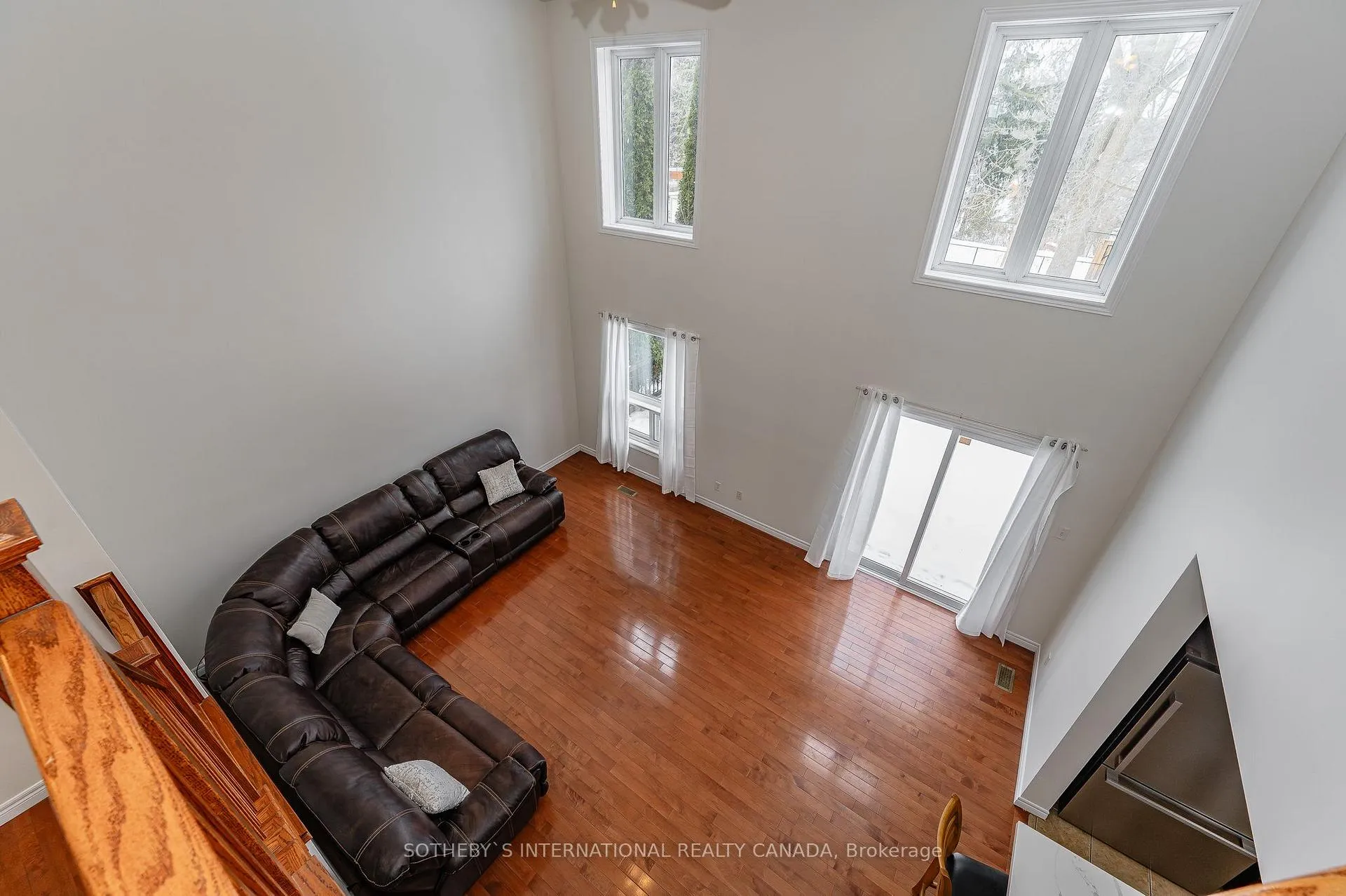 Photo 20 of 218 Doon Mills Drive, Kitchener — HOMEH