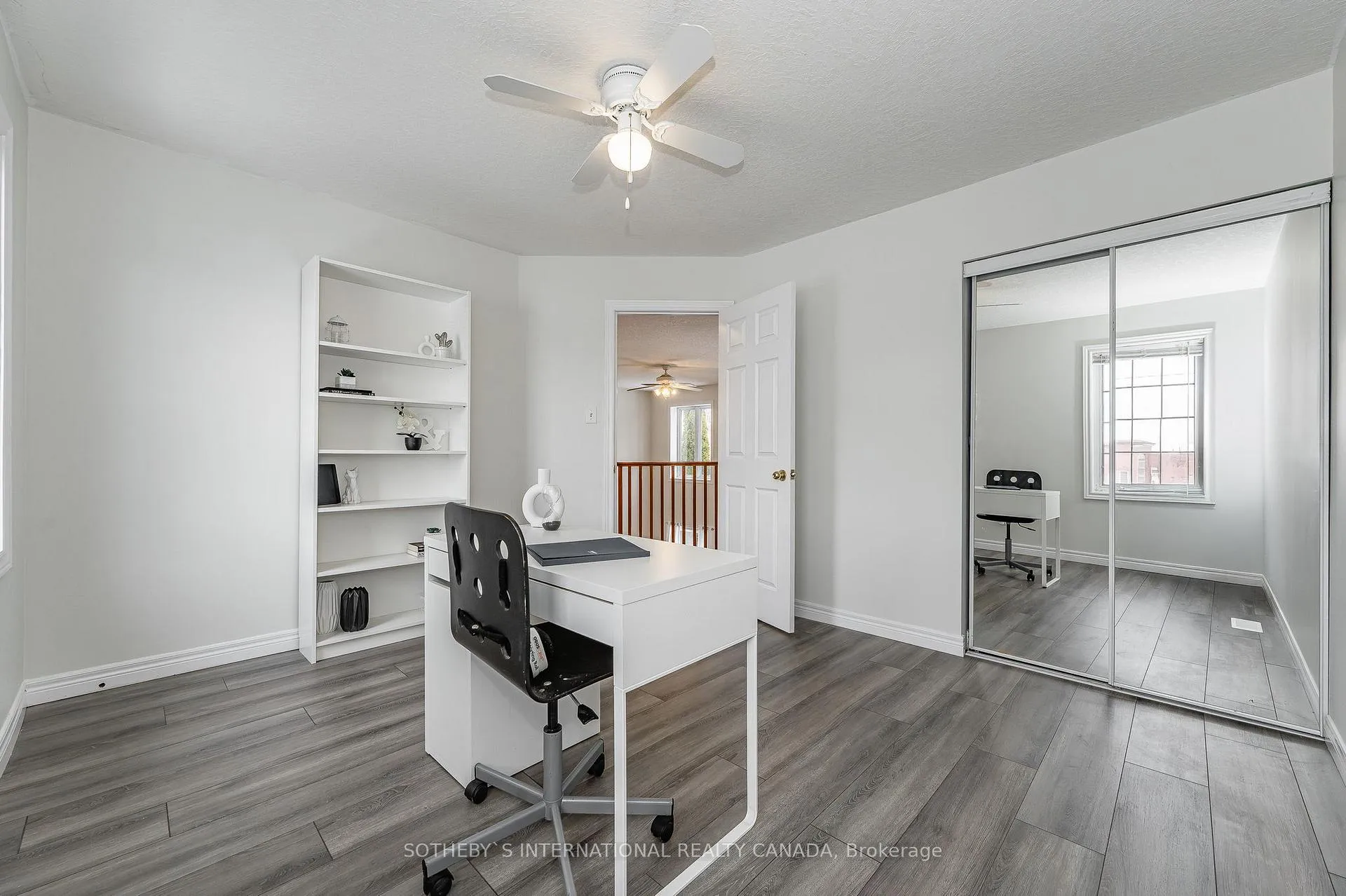Photo 26 of 218 Doon Mills Drive, Kitchener — HOMEH