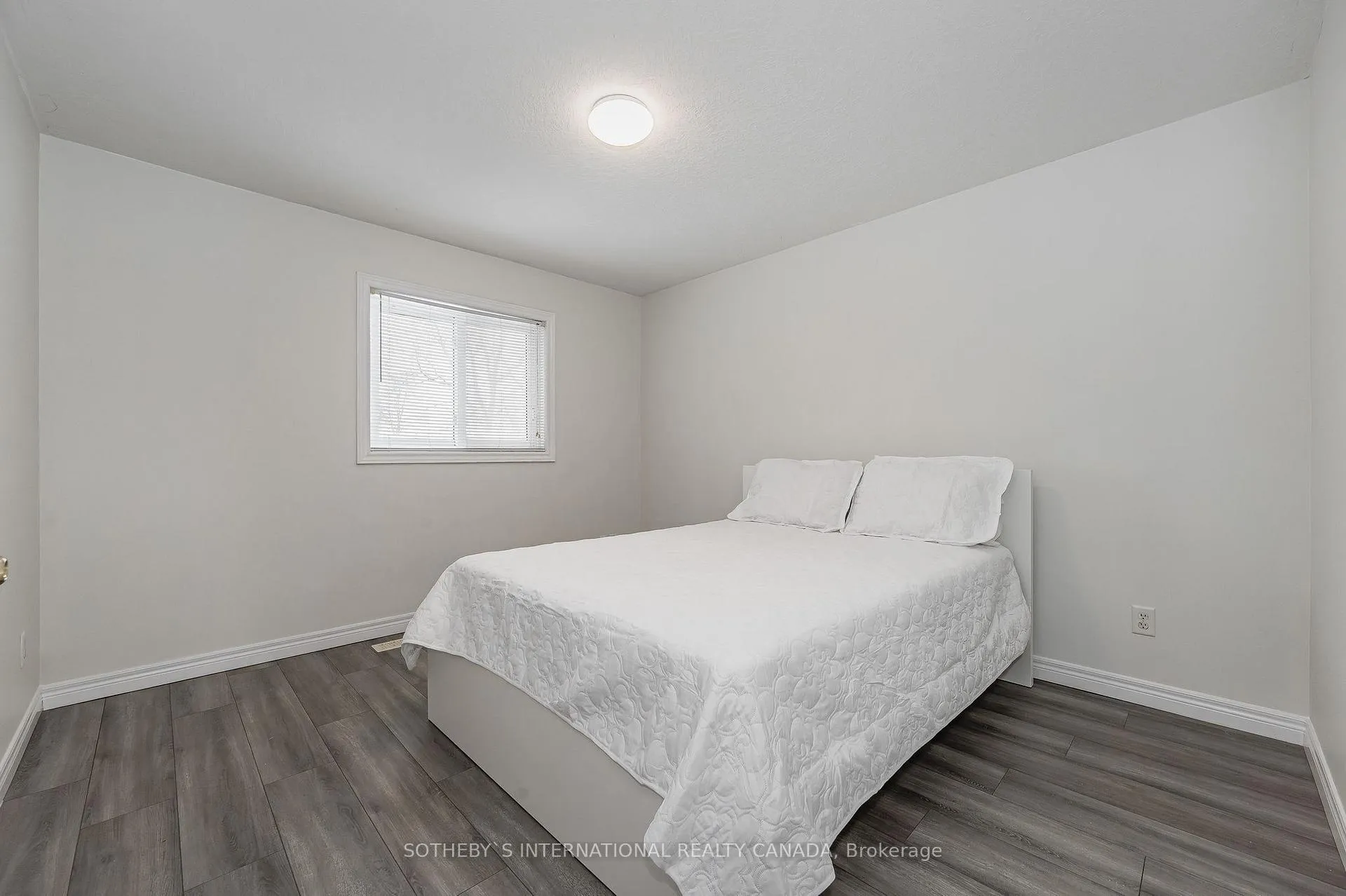 Photo 27 of 218 Doon Mills Drive, Kitchener — HOMEH