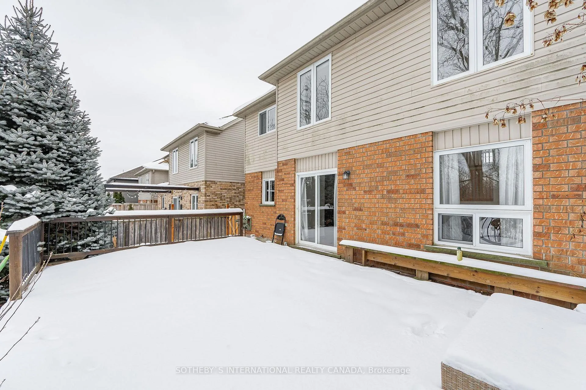 Photo 34 of 218 Doon Mills Drive, Kitchener — HOMEH